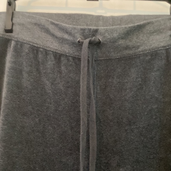 Liz Claiborne Lizwear Grey Velour Pants and Jacket - Picture 3 of 13